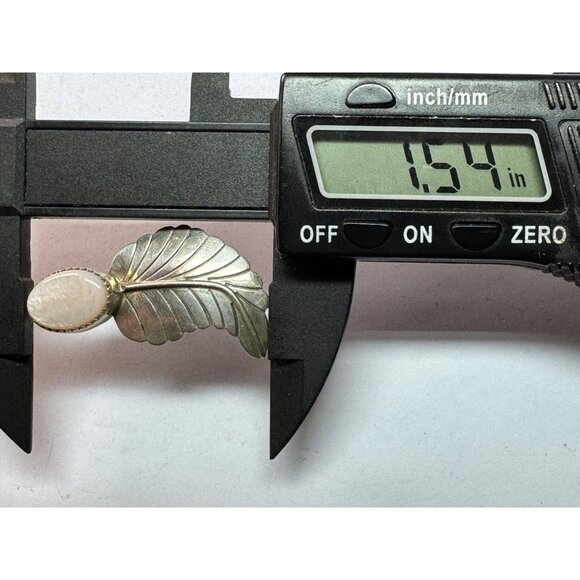 Estate Sterling Silver 925 Leaf Drop Earrings Pink Shell Oval, Signed DB, 9.0g - Picture 7 of 8